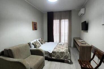 پانسیون Apartments On Vaja Pshavela