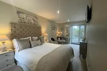 Pensiune The Old Forge