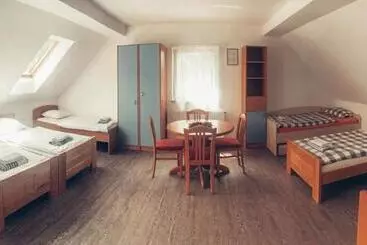 ペンション Apartment And Rooms Maraton