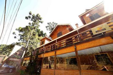 Majatalo Pousada Campos Montreal