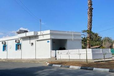 پانسیون Apollo Rooms By Albert S Apartment