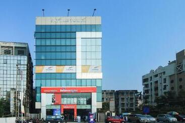 هتل Treebo Hoops   Airport