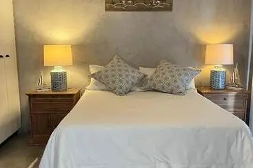 Bed and Breakfast Revival House Shalom