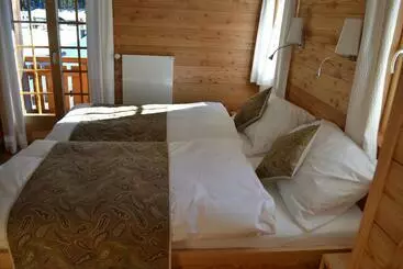 Hotell Hôtel Mélèze B & B