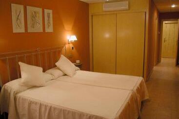 בית מלון כפרי Villa De Estercuel