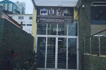 هتل Jardim Das Acácias