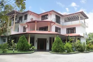 Hotel Sigiriya Summer Resort