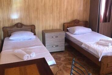 Пансион Guest House Guram