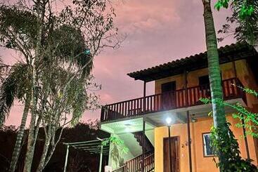 Albergue Pousada Chalés Dos Montes