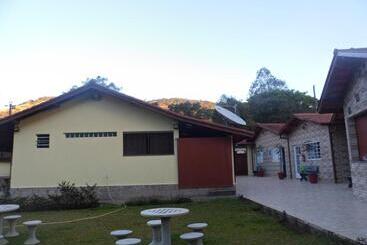 Pensionat Pousada Tia Lilía