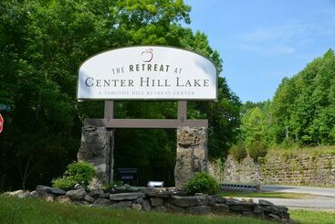 אתר נופש The Retreat At Center Hill Lake