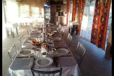 Hospedaria Inn Sogdiana
