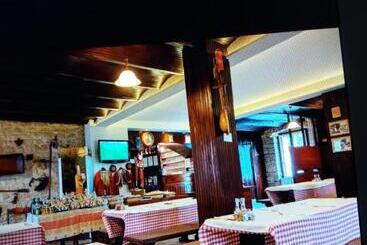 ベッドアンドブレックファースト Bnb Njeguska Sijela