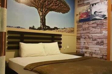 בית מלון כפרי Lawaka