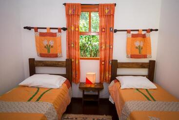 Pensão Pousada Trem Das Cores