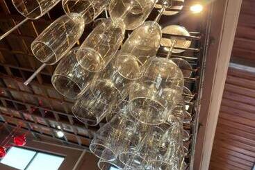 Sunshine View Hotel And Restaurant