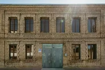 Pensionat Brick Walls