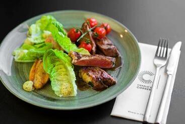 هتل Ibis Tallinn Center