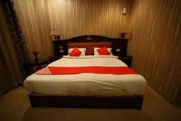 Hotelli Oyo 24944 Haveli Banquet And Resort