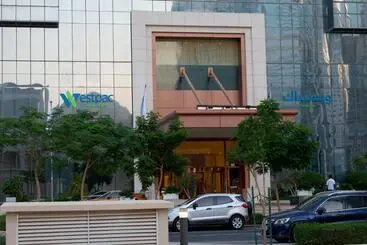 Westpac Hotel & Suites Westbay Doha