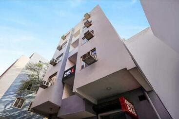 Hotel Oyo 22668 Chauhan Palace