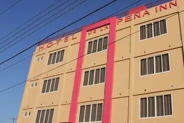 ホテル De La Peña Inn
