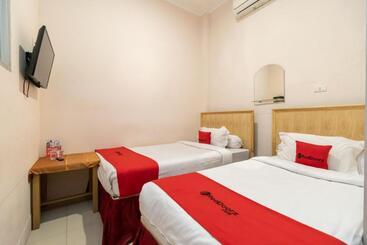 Szálloda Reddoorz At Fella Homestay Medan