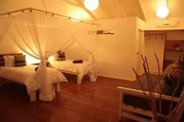 ホテル Tilak Lodge