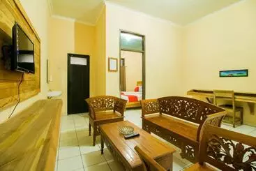Szálló Reddoorz @ Pantai Pelabuhan Ratu 2