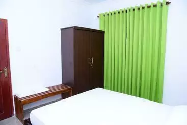 Bed and Breakfast Airport Blessings Villa