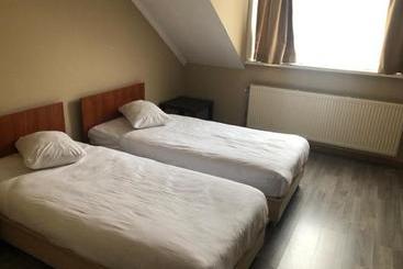 هتل آپارتمان Prestige Flats Coteaux