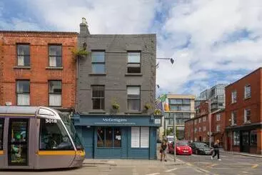 Albergue Mcgettigan S Townhouse   Olives & Figs Bistro