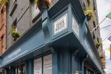 Albergue Mcgettigan S Townhouse   Olives & Figs Bistro