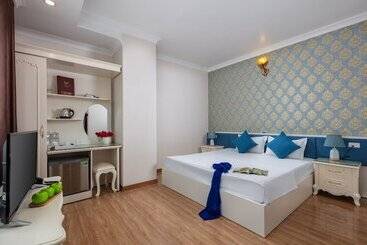 Phoenix Hotel Ha Long