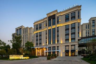 Hotel Barony Park  Shanghai