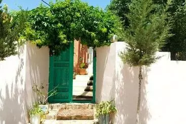پانسیون Bedouin Garden House