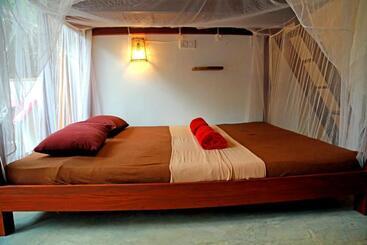 Hostel Chez Podi Surf Stay