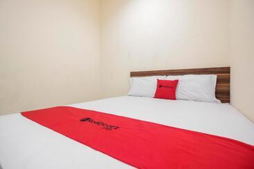 Pensión Reddoorz @ Meruya 2