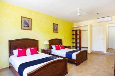 تختخواب و صبحانه Capital O  Mucuy Nah