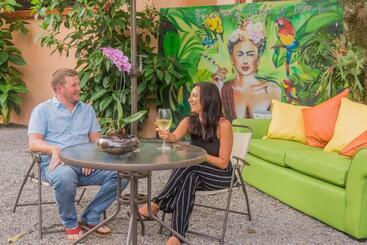 הוסטל Luna Inn B&b