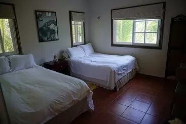 Baoba Breeze Bed & Breakfast Beachfront Paradise