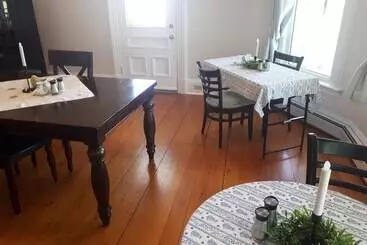 Hillside Landing B&b