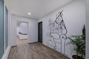 Hotel Oyo Townhouse 037 Central