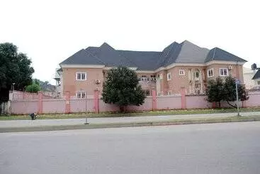 هتل آپارتمان Health Plaza Abuja