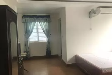 Cong Khanh Hotel Hostel
