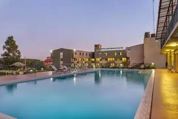 هتل Kilimo Grand  Resort