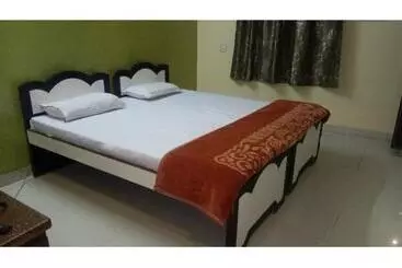 Hotel Well Furnished Rooms In Pushkar