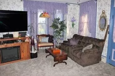 Carriage Stop Bed & Breakfast