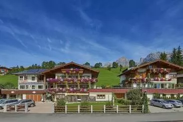 تختخواب و صبحانه Pension & Appartements Anny