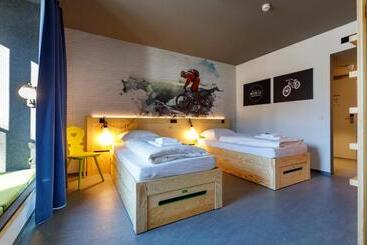 Djh Moun10 Jugendherberge   Membership Required!